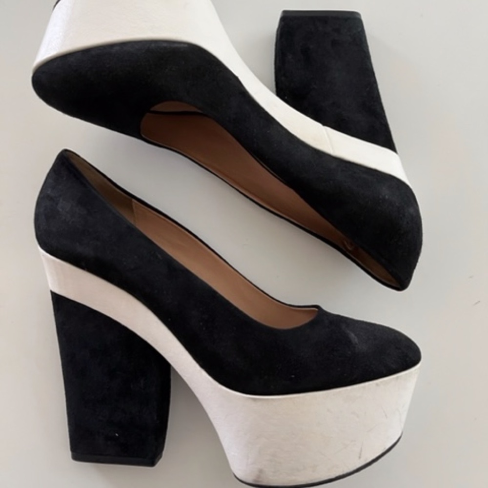 CELINE Paris "Pump 90" black/white, leather/suede pumps Size 39/40